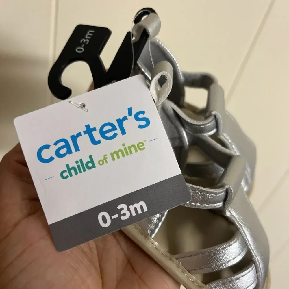 NWT Carter’s Baby girl outfit 3M